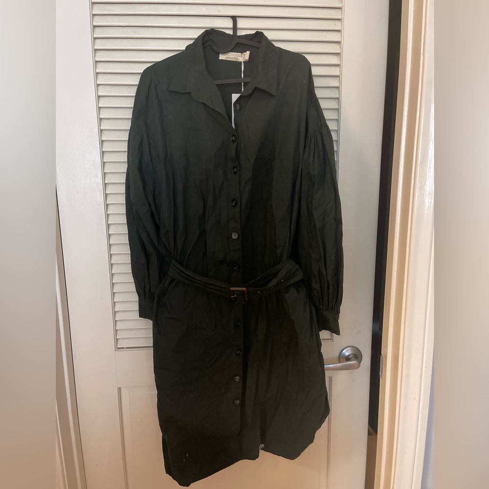 Beachgold Brodie Shirt Dress in Forrest in size Medium